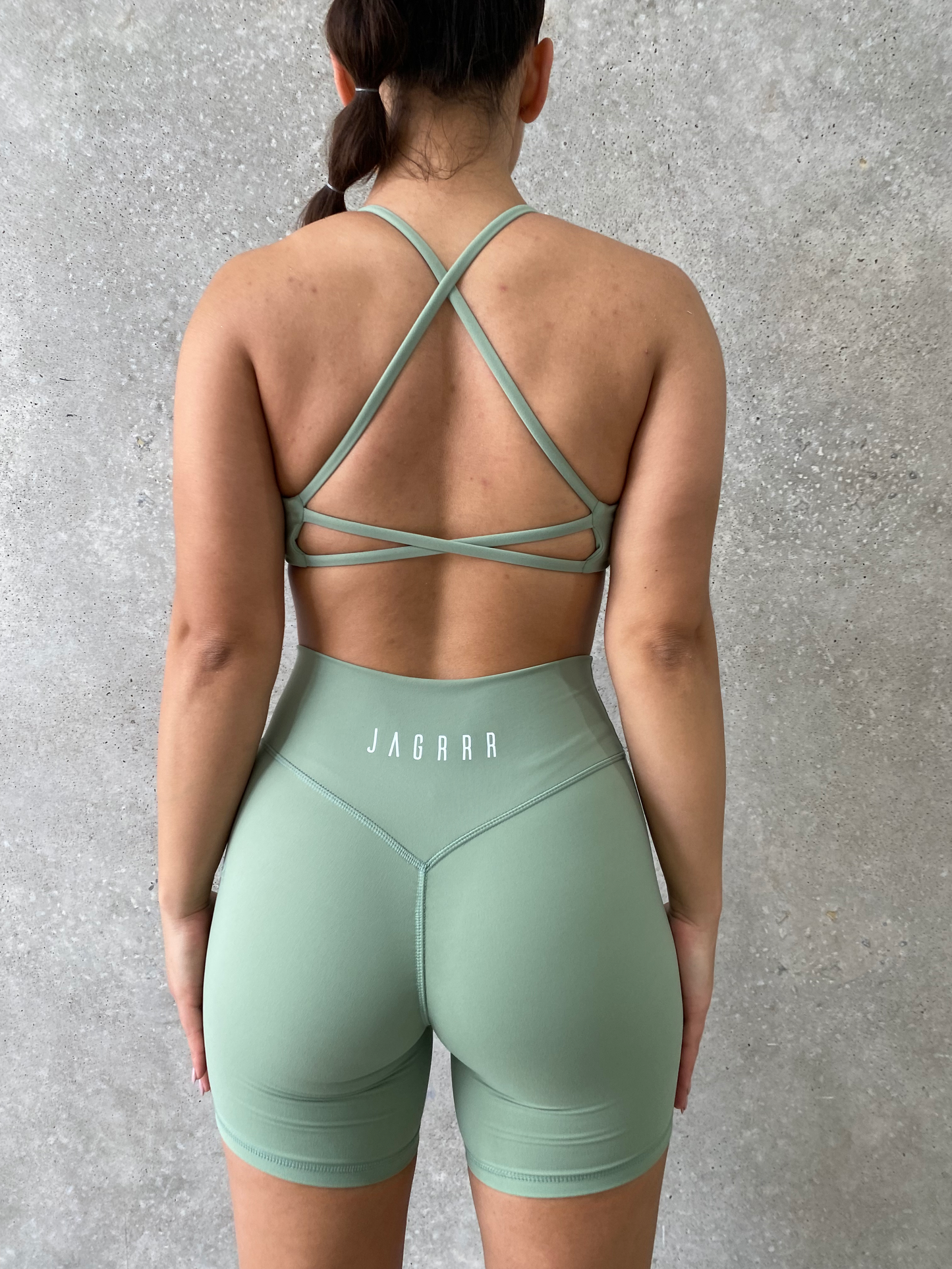Minimal Twist Bra | Sage - Jagrrr